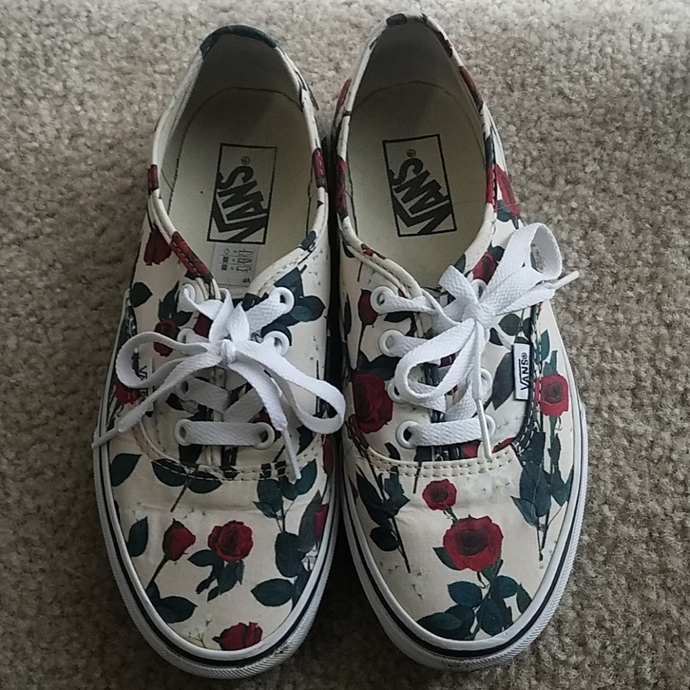 Sand dollar/Rose's Vans